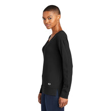 NEW STRAYER OGIO® Ladies Luuma Flex Long Sleeve V-Neck - Black